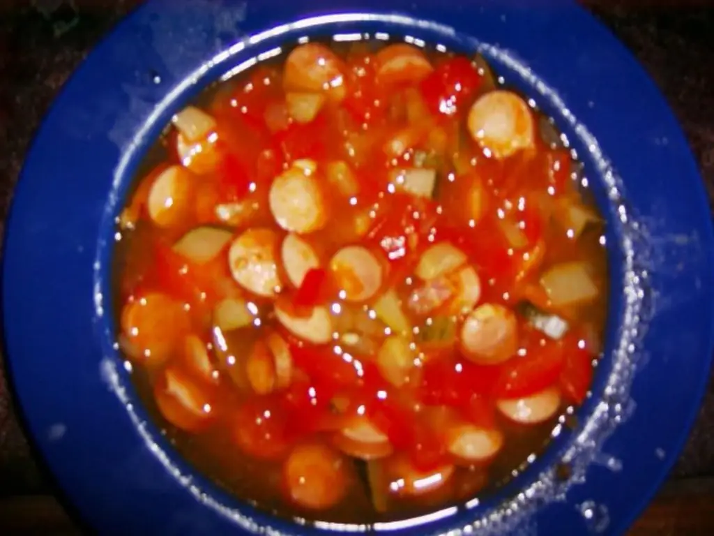 Сосиска с овощами