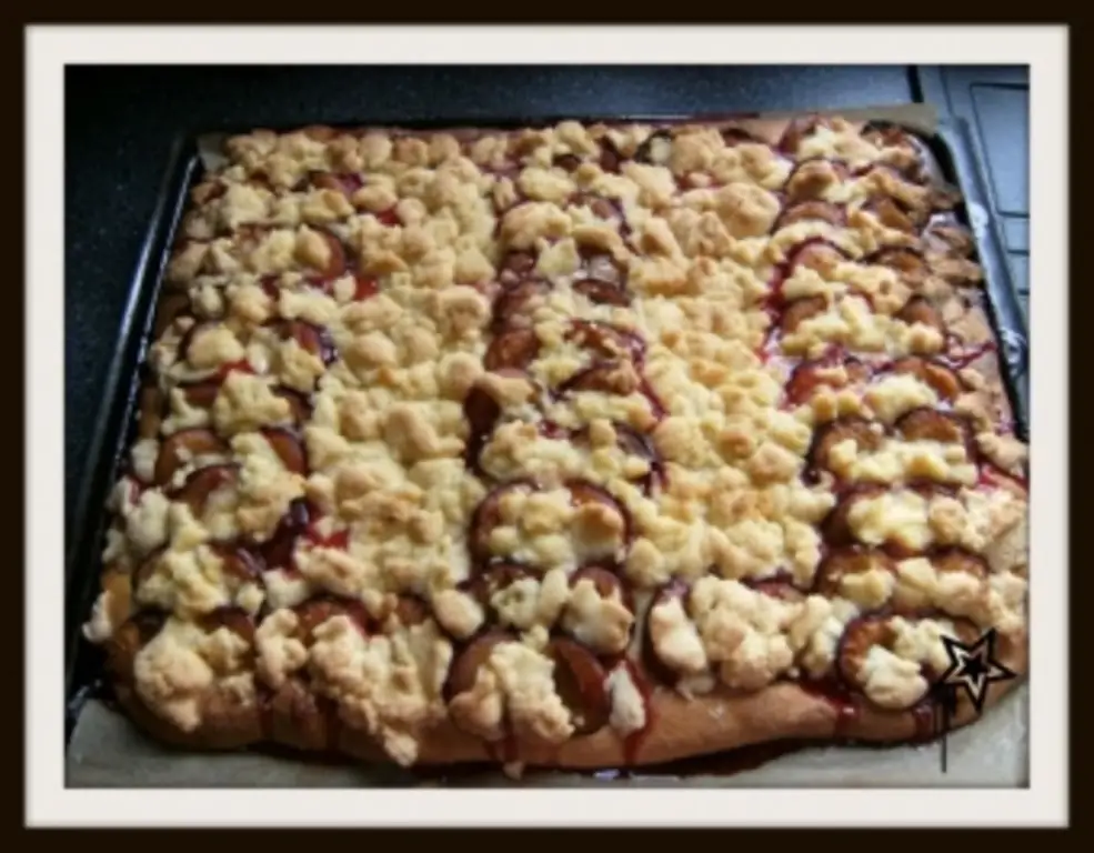 Сливовый пирог с двойным тестом