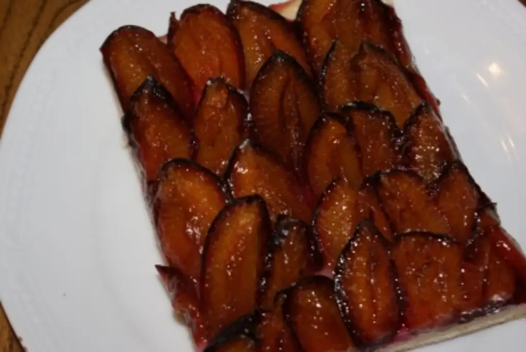 Сливовый пирог фруктовый