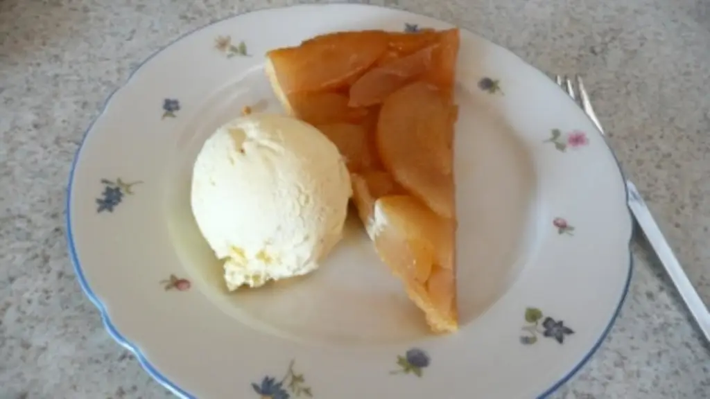 Грушевый тарт по-французски