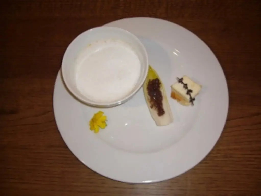 Суп из взбитого цикория с таледжио