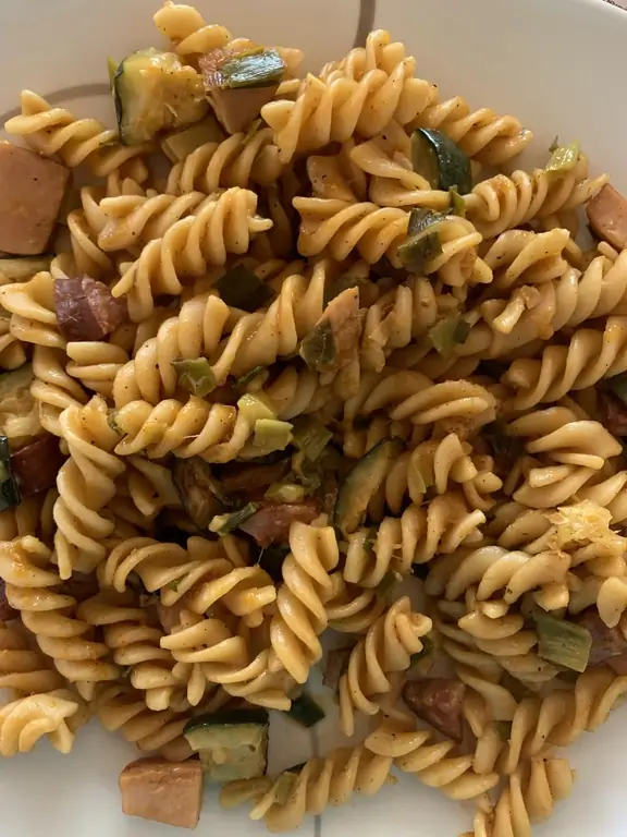 Сковорода с цуккини, одна кастрюля