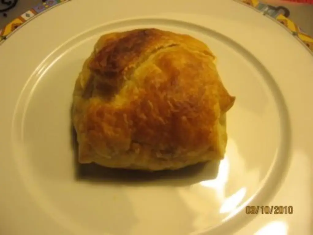 Ручки из слоеного теста с начинкой и овощами Вегетарианские