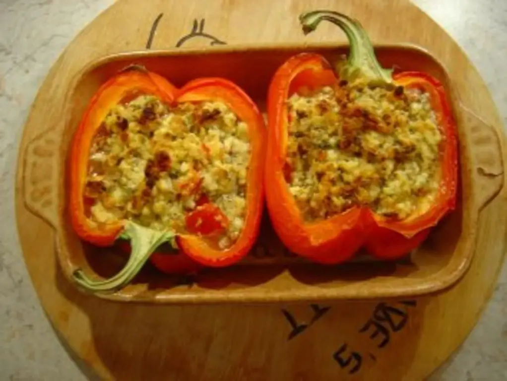 Красный перец с начинкой из сыра фета