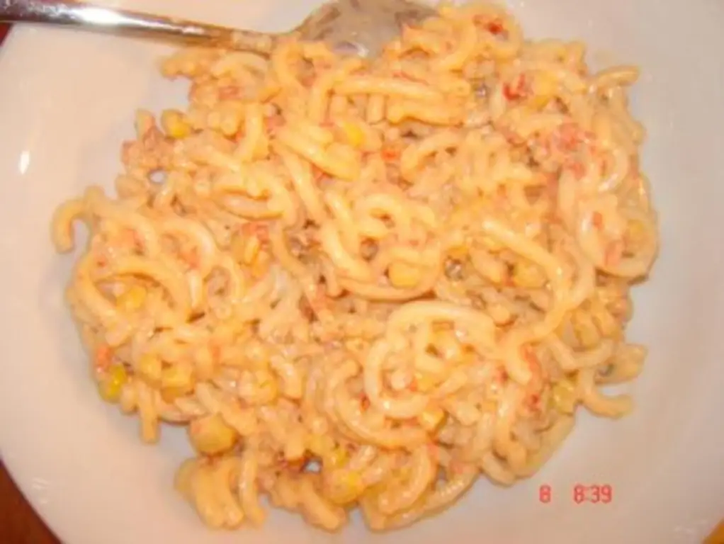Макаронный салат с йогуртом