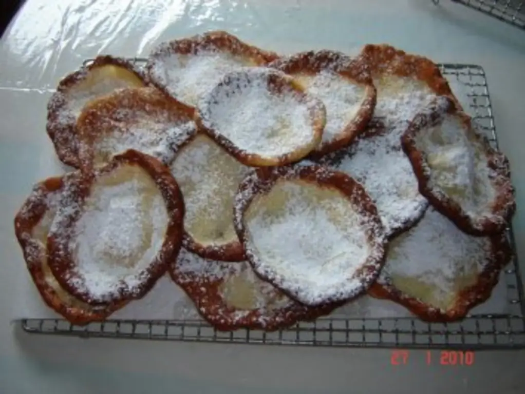 Выпечка: лапша на сале