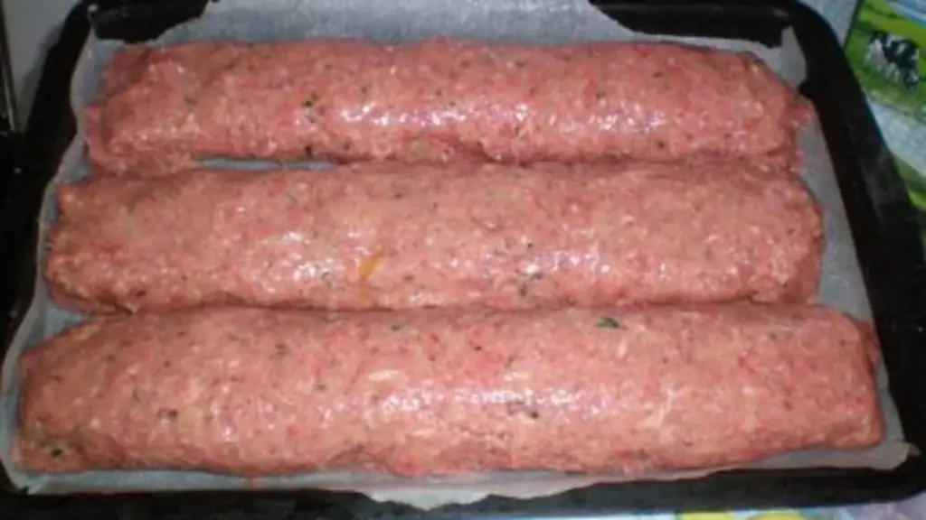 Мясной рулет без лука