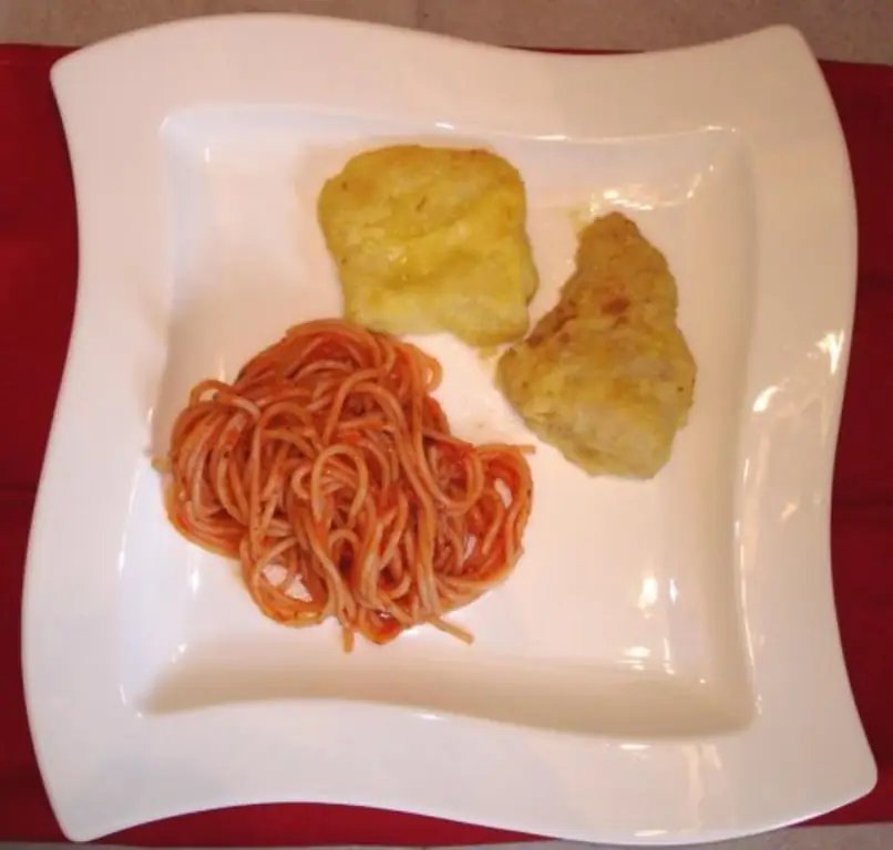 Пикката из хека с томатными спагетти