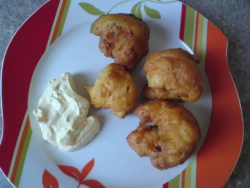 Запеченная цветная капуста с соусом карри