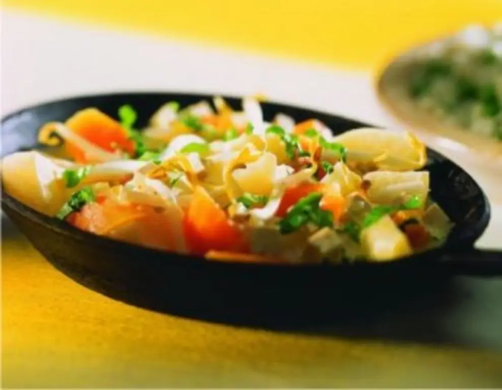 Азиатское овощное жаркое с тофу