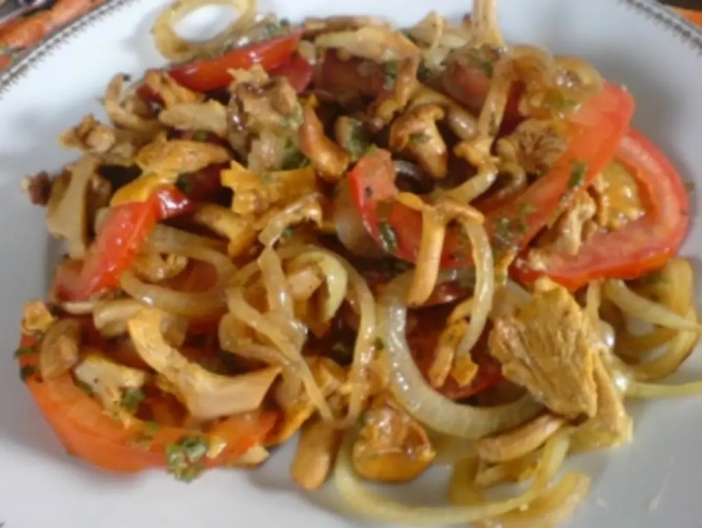 Шампиньоны с гребешком