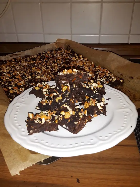 Брауни из черной фасоли