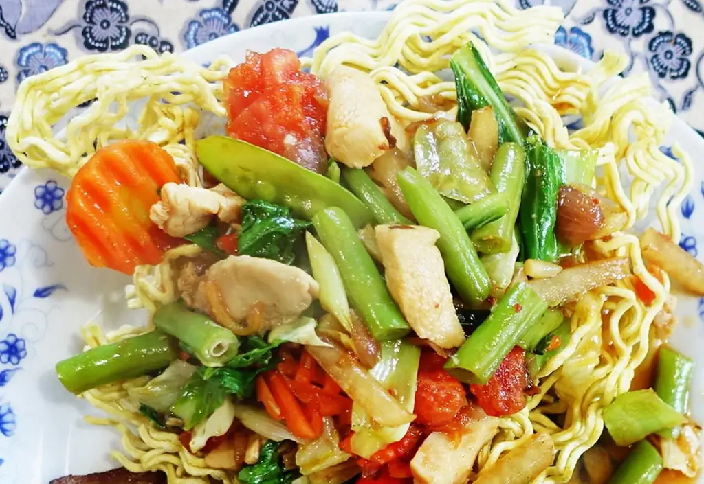 Хрустящая лапша с Cap Cay Sanur Beach