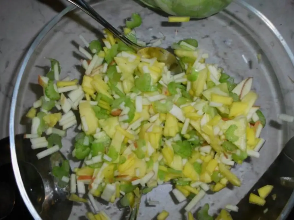 Летний салат Эникёш