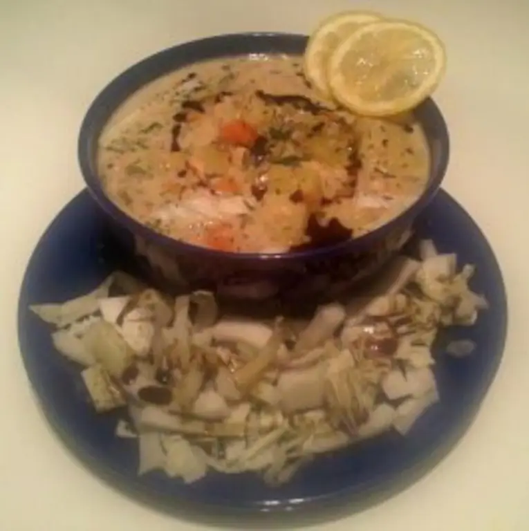 Разноцветный рыбный гуляш