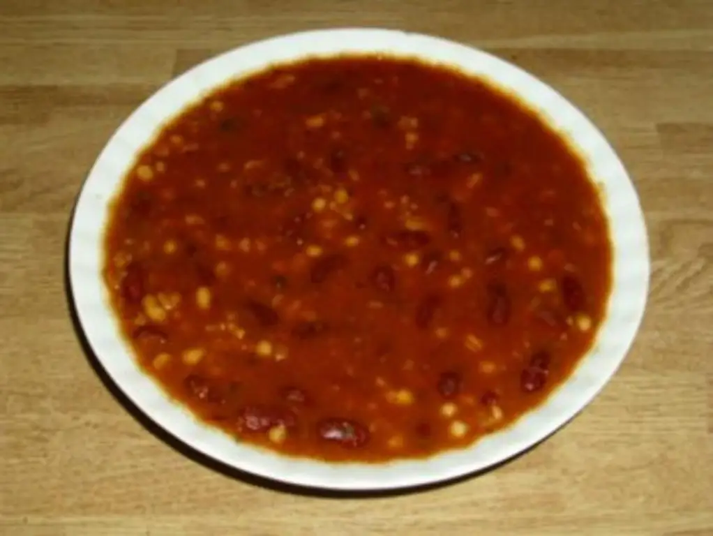 Разноцветный гуляш из фасоли