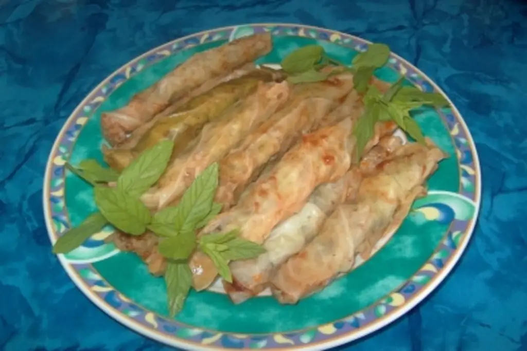 Фаршированные голубцы из белокочанной капусты, Малфуф мечше