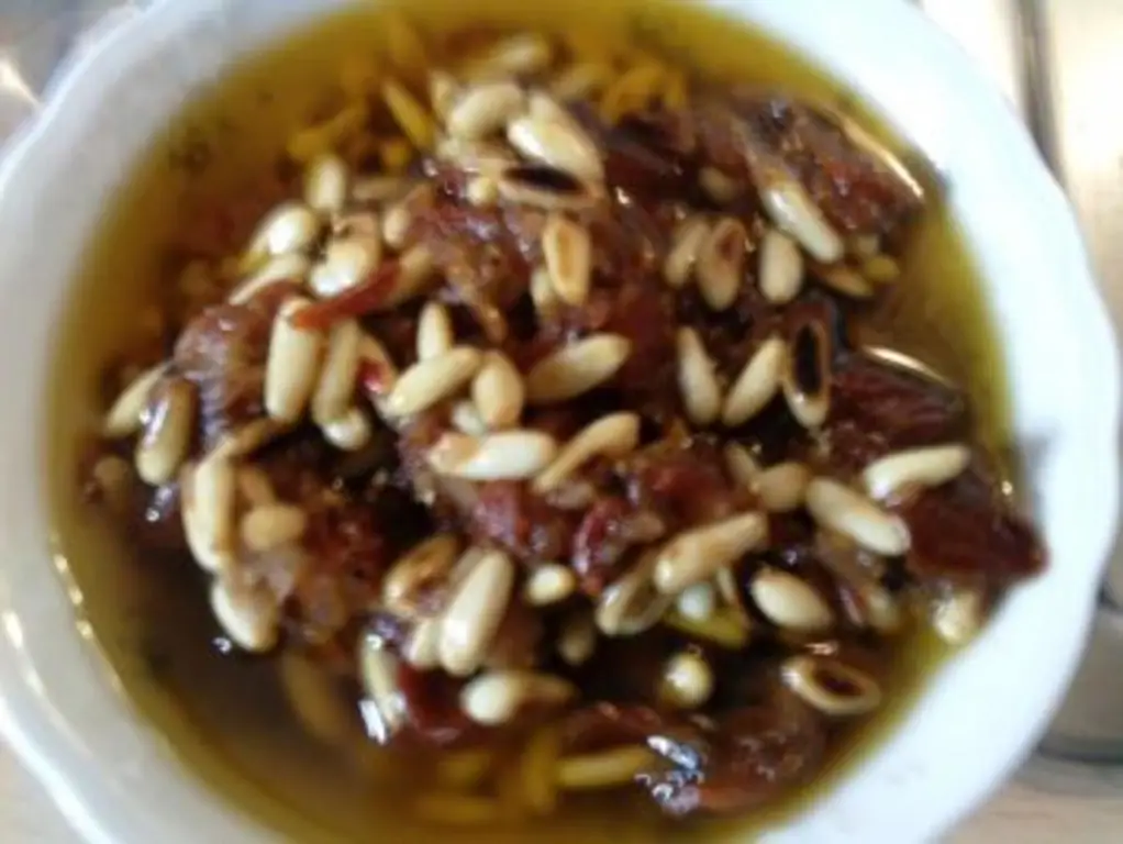 Салат из рукколы с морскими гребешками & Карпаччо из говядины