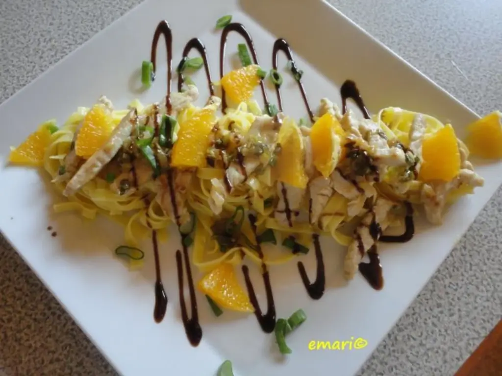 Паста из индейки с ароматом лимона