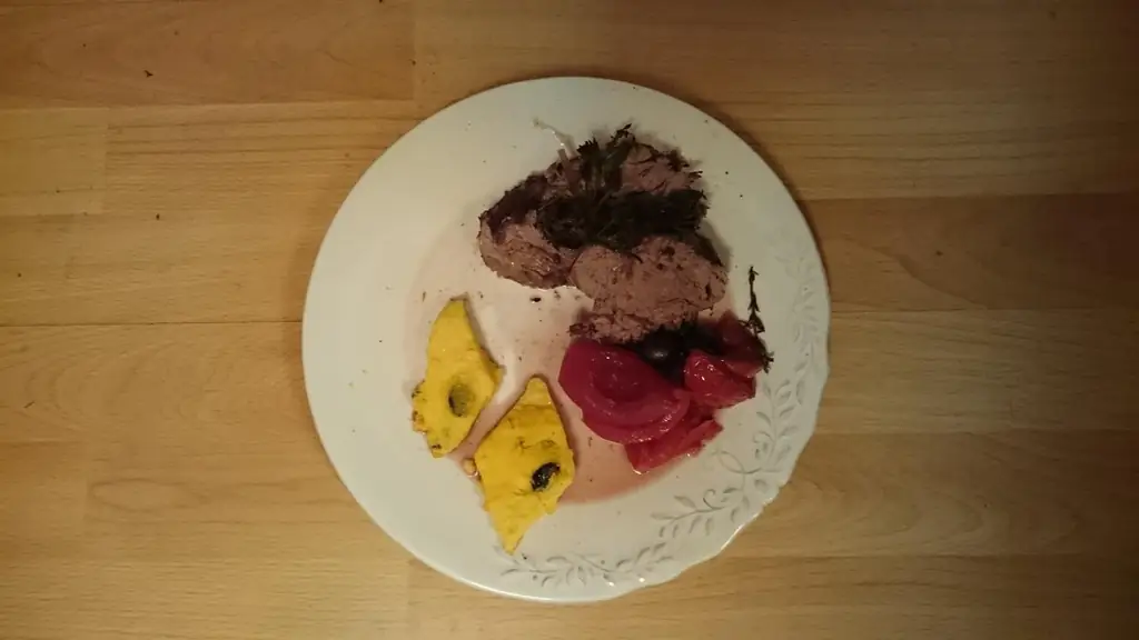 Полента рута с тушеным говяжьим филе