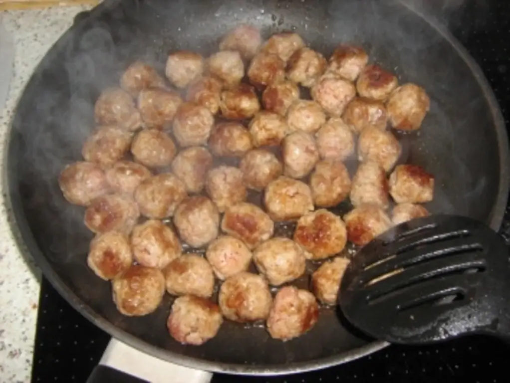 Лук-порей, рис и фарш