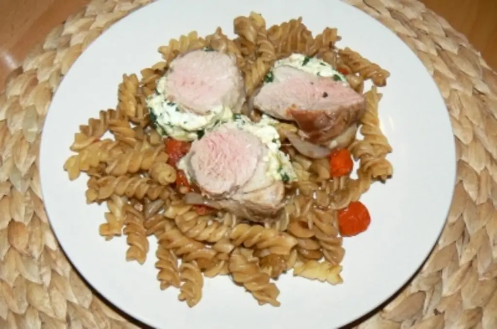 Свиное филе с базиликом