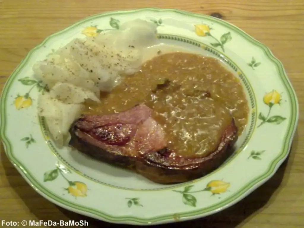 Кассельские отбивные с горчичным соусом