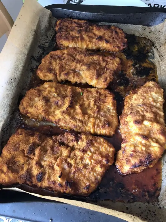 Шницель в духовке Не со сковороды, а в духовке. Хрустящий и нежный