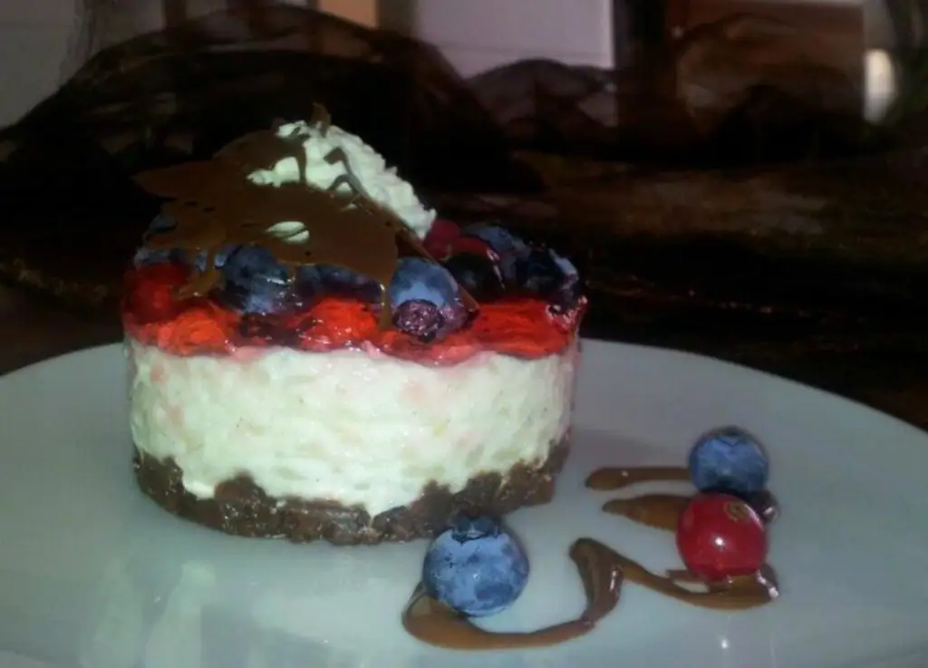 Рисовый пудинг с ягодами