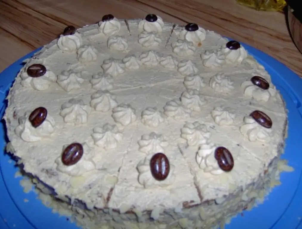 Торт с фундуком и кофейным кремом