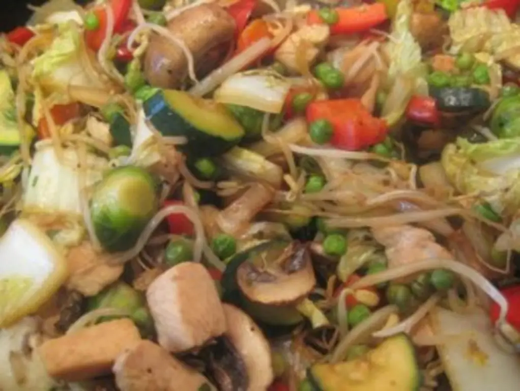 Азиатское жаркое (с курицей)