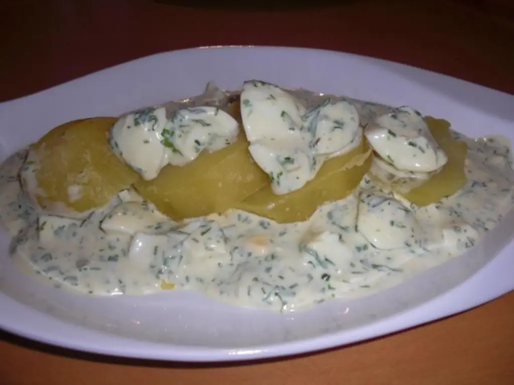 Зеленый соус с яйцом (простого приготовления)