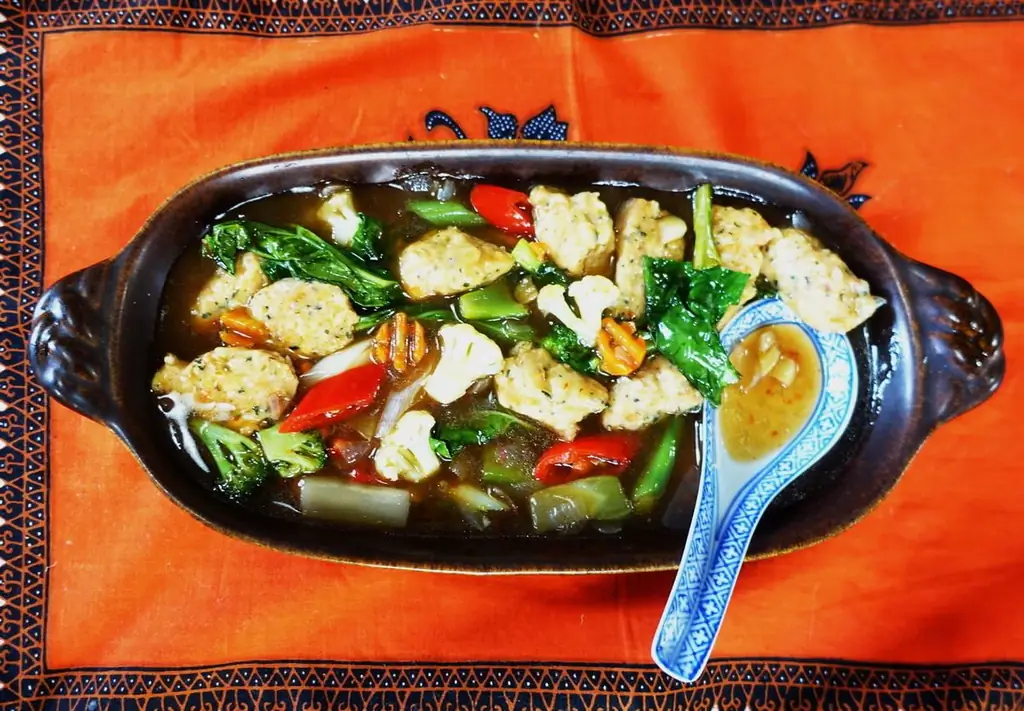 Острые креветочные шарики в сладком