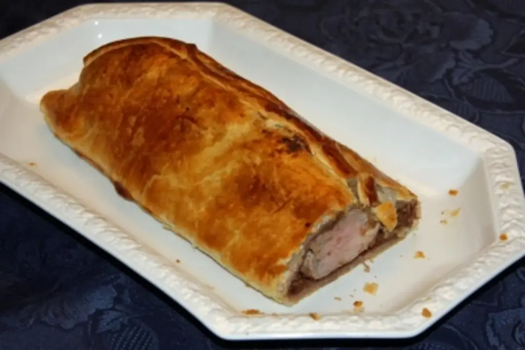 Свиное филе в сливовом соусе