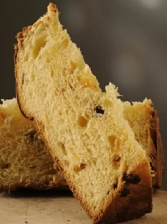 Яблочный хлеб с изюмом и коньяком