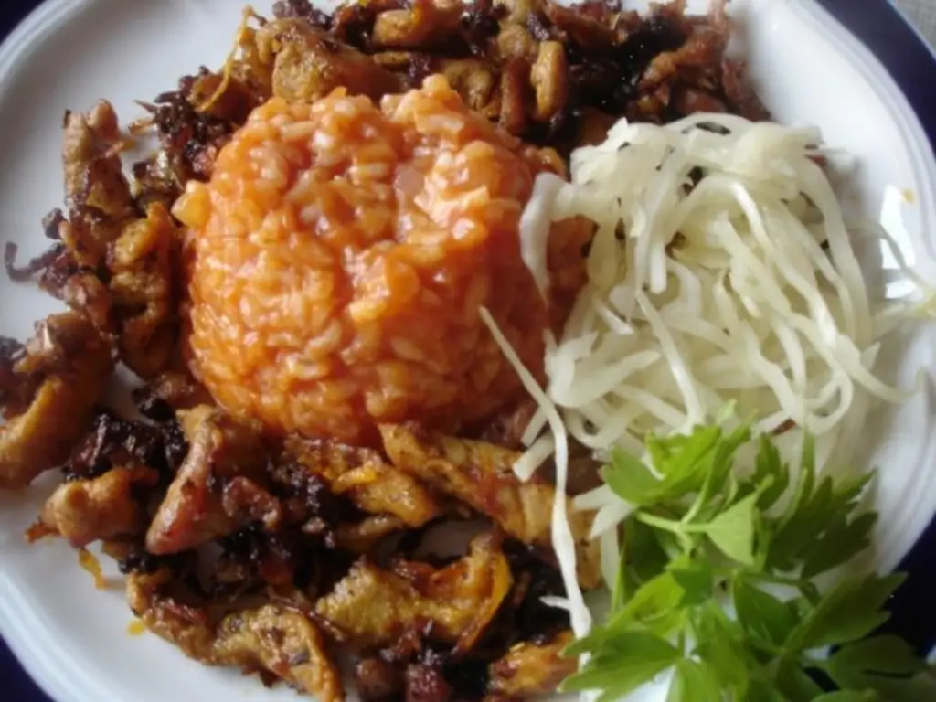 Гирос с Джувеком