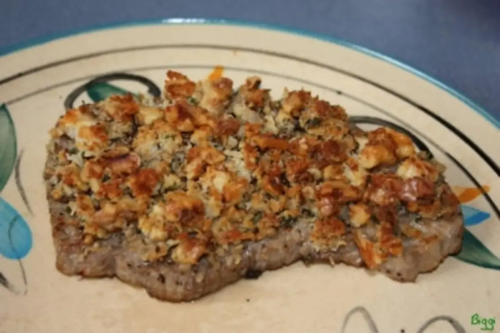 Эскалоп из телятины с ореховой корочкой