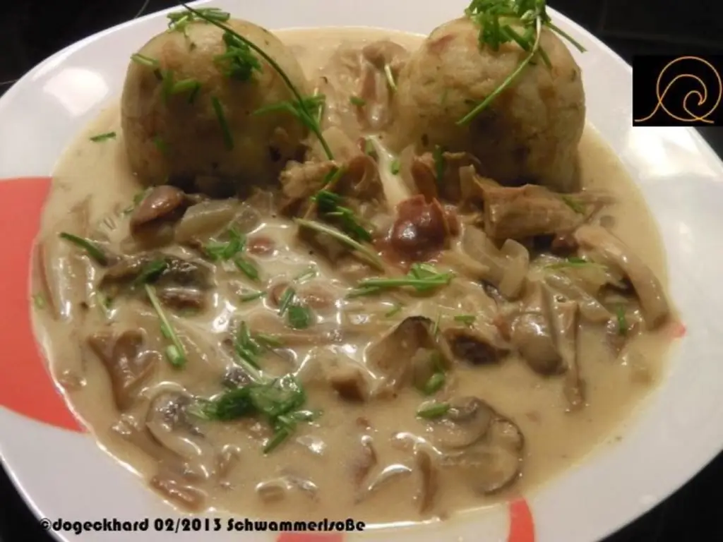 1Специальное блюдо: Erikas Tejfölös Gombásgulyás, грибной гуляш