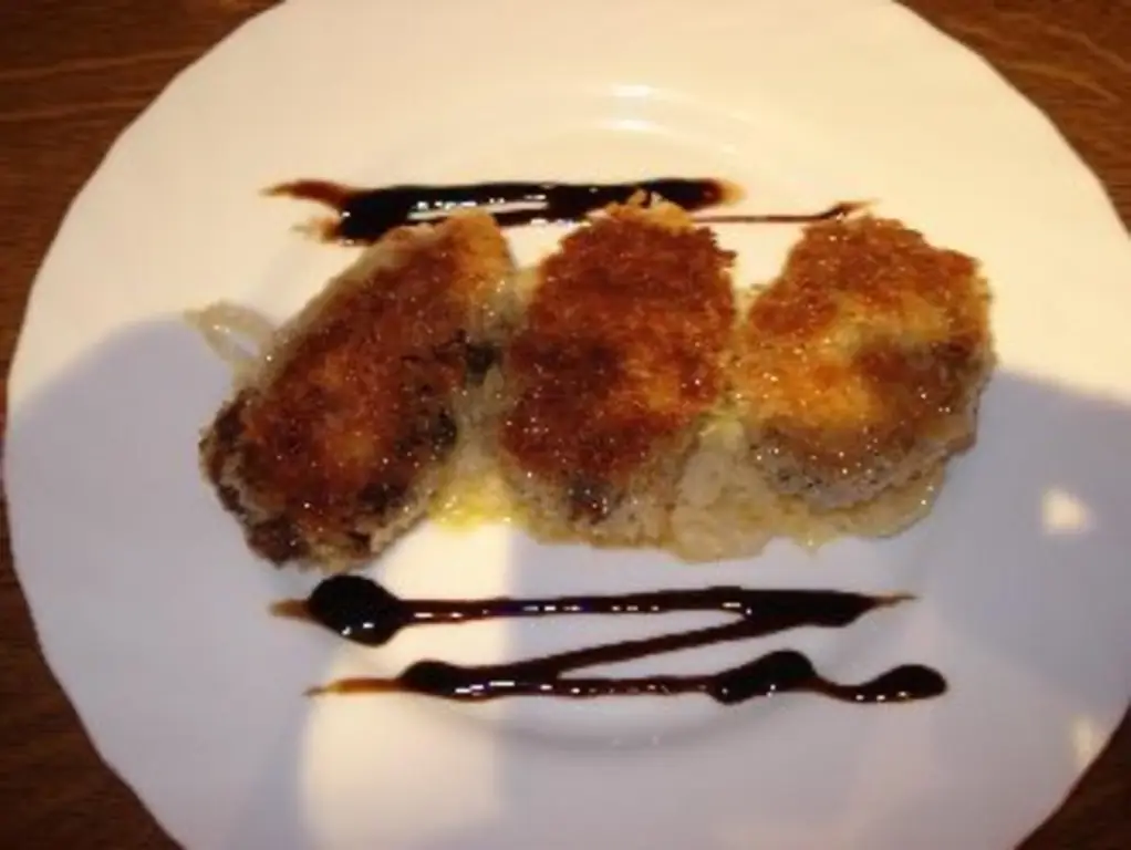 Пралине из кровяной колбасы на шампанском с травами