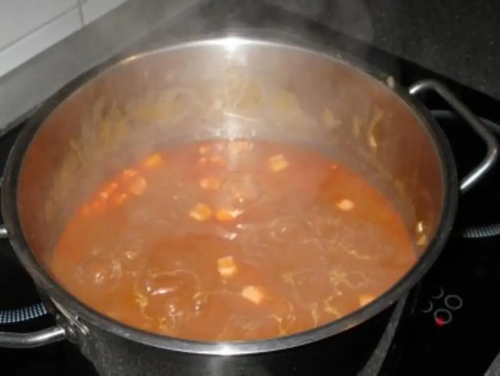 Гуляш из хмельного домика