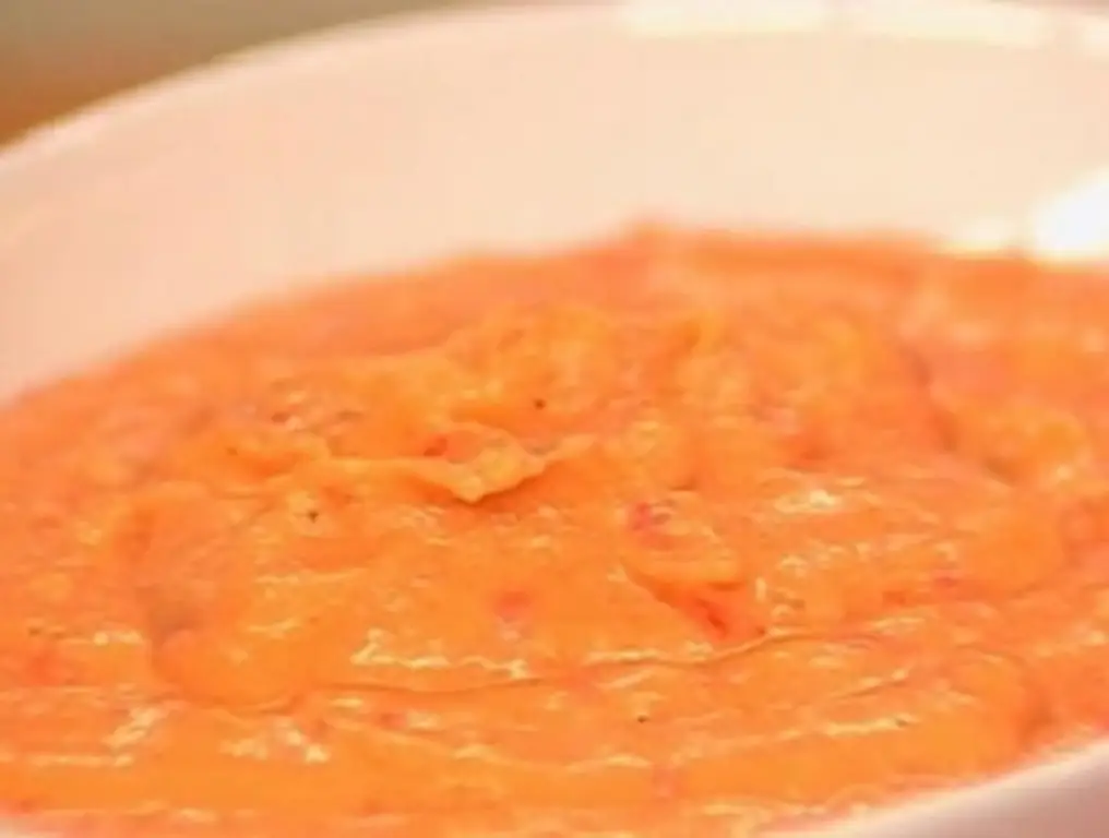 Кростини с соусом руй