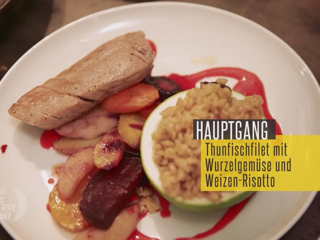 Тунец с овощами и пшеничным ризотто