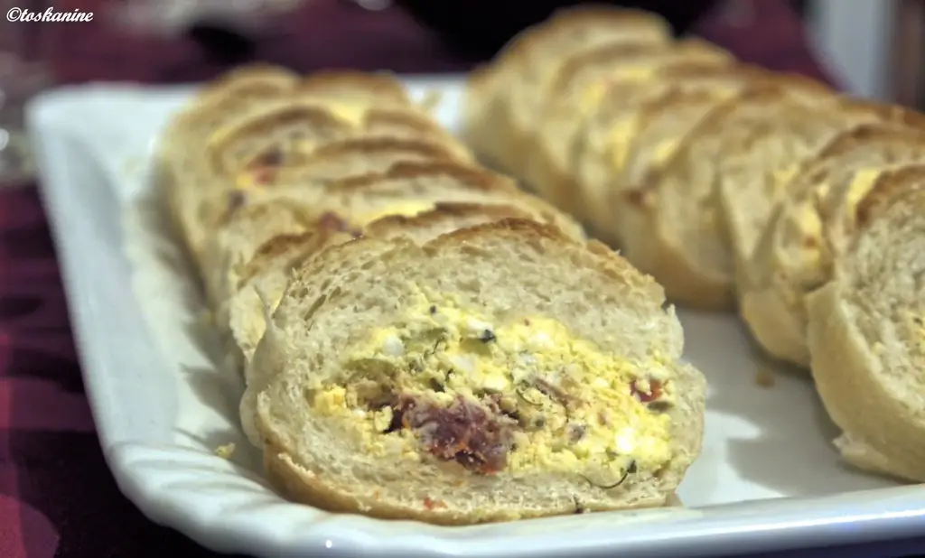 Багеты со средиземноморской начинкой