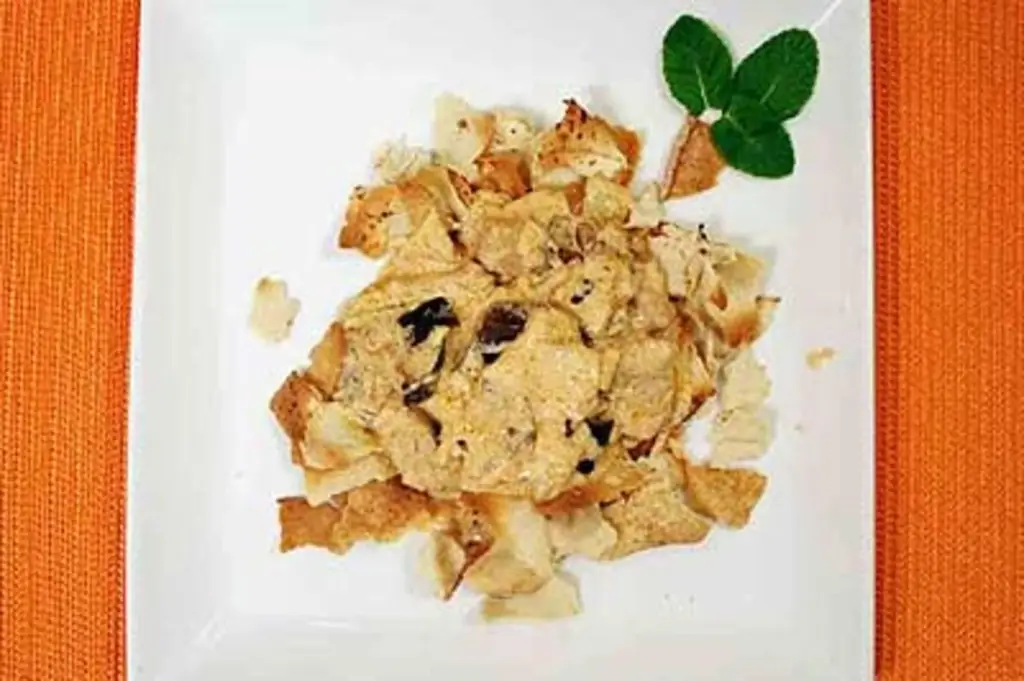 Алеппо – Баклажаны с курицей на хлебе