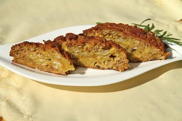 Жаркое из фарша с морковно-яблочно-сырной начинкой Жаркое из фарша с морковно-яблочно-сырной начинкой