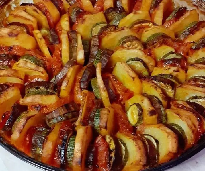 Праздник вкуса и красок - Бриам сегодня со свежими овощами