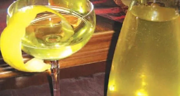 Ликер лимонный с насыщенным ароматом