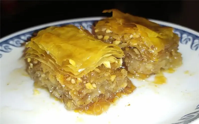 Любимая традиционная пахлава с грецкими орехами и миндалем