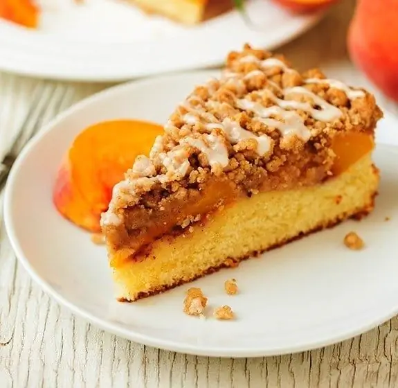 Персиковый пирог с корицей