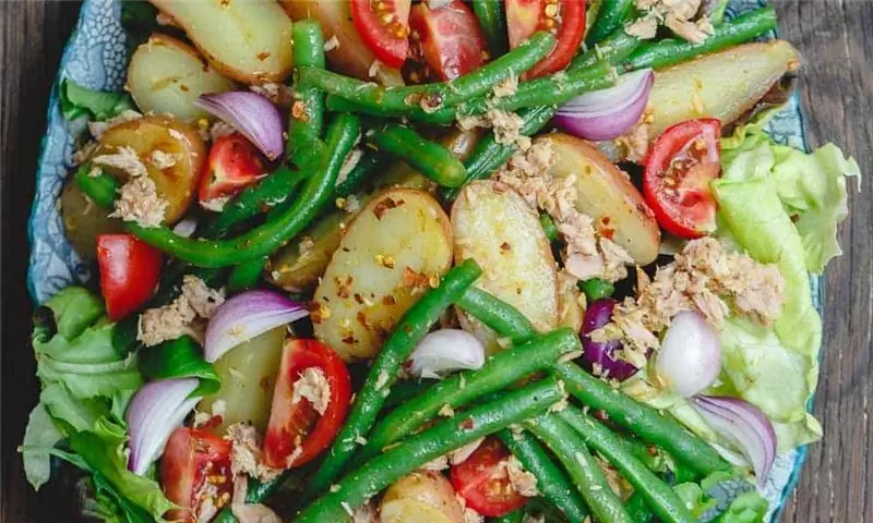 Питательный и освежающий, Летний салат с тунцом и стручковой фасолью